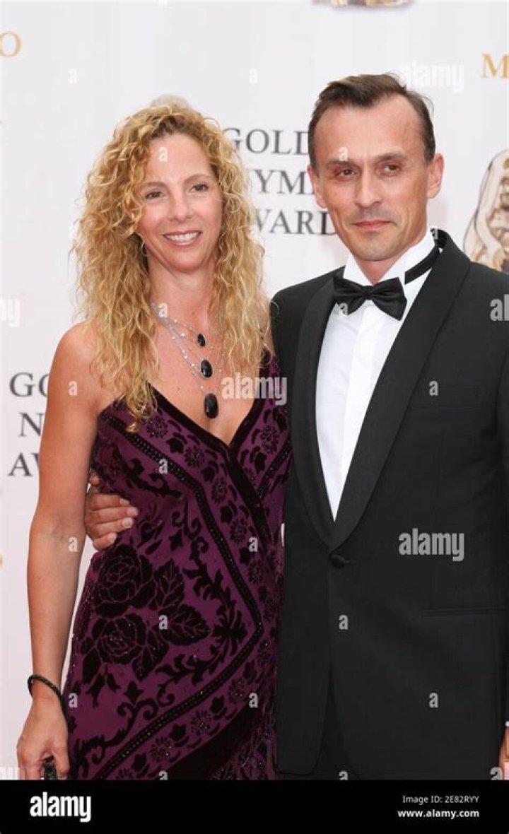 Nadine Kary Age: 10 Facts On Robert Knepper’s Wife