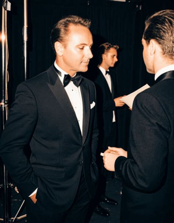 Unveiling The Secrets: Ellen Burstyn's Enduring Partnership